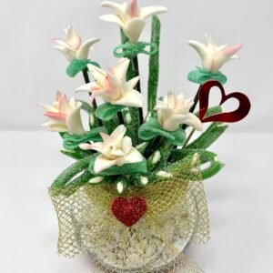Centrito de Lirios de Chuche con Corazones
