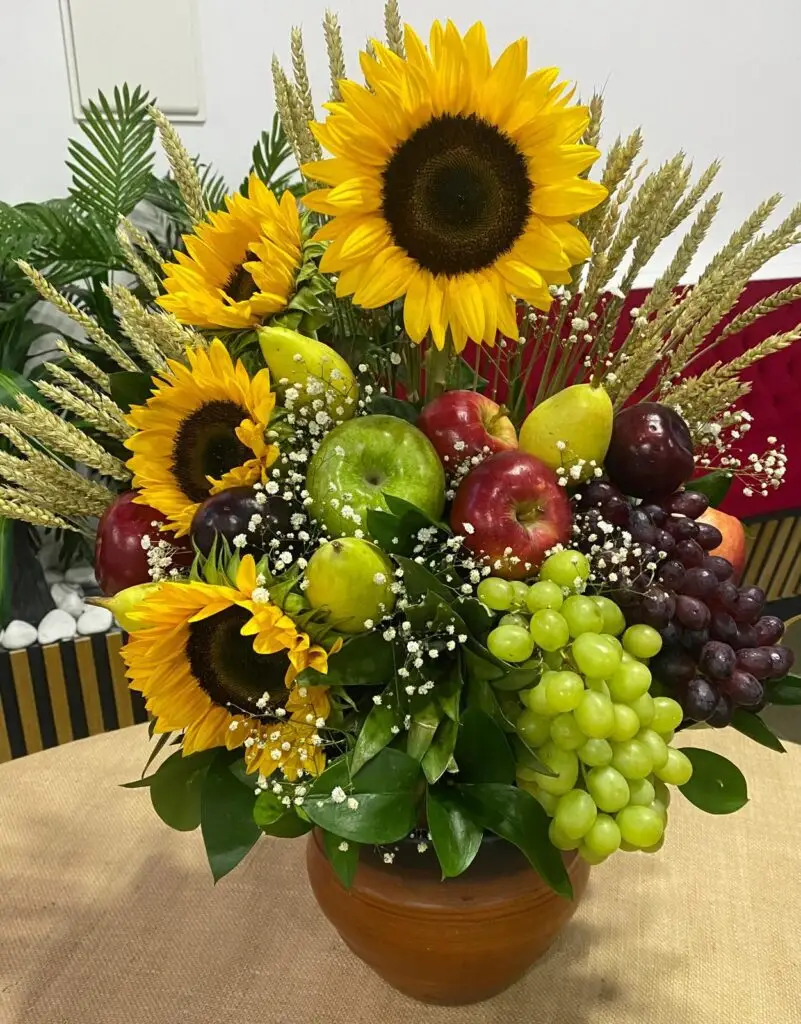 Centro de Girasoles, Espigas y Fruta