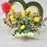 Corazón Dorado de Tulipanes