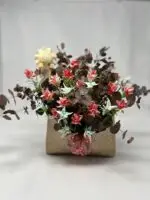 Sobre Dorado de Eucalipto y Flores de Chuche